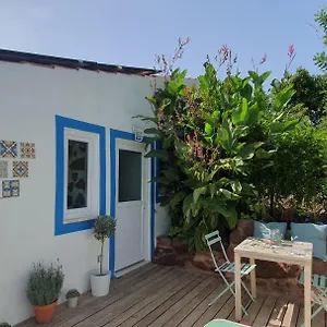 https://beautiful-house-in-stunning-nature-22-minutes-from-beaches.hotelaalgarve.com