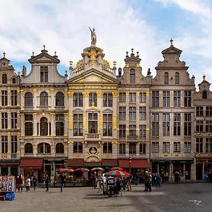 https://loft-55m-bruxelles-place-sainte-catherine.brusselshotelsbook.com